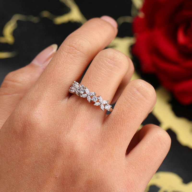 South Korea's Dongdaemun Temperament Fashion AAA Zircon Flower Shaped Ring Wedding Dinner Accessories Hand Jewelry