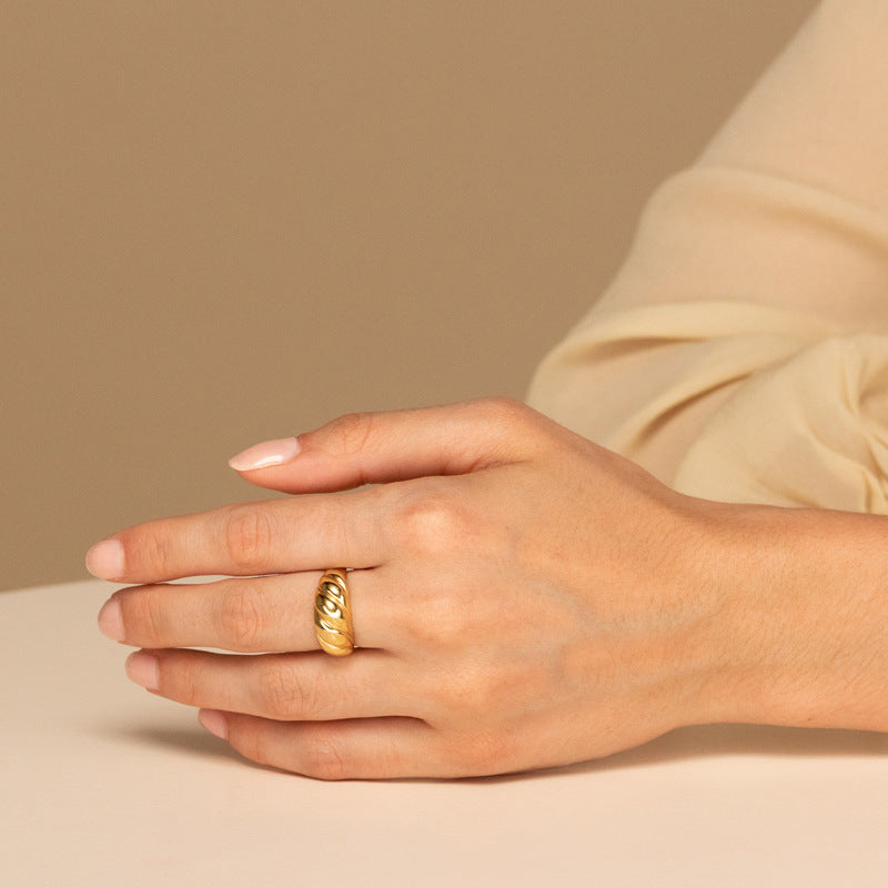 Croissant Ring Female Cold Wind Retro Simple Ins Rhombus Vintage Plated 18K Gold Index Finger Ring