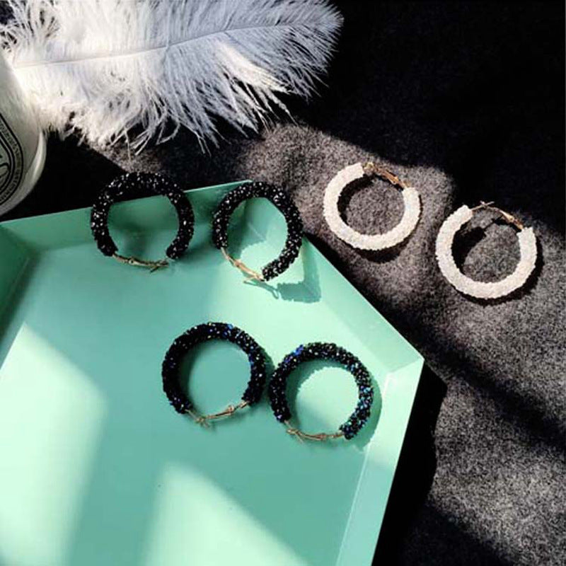 Diamond circle matte earrings earrings Japan and South Korea simple charm full diamond fashion wild earrings